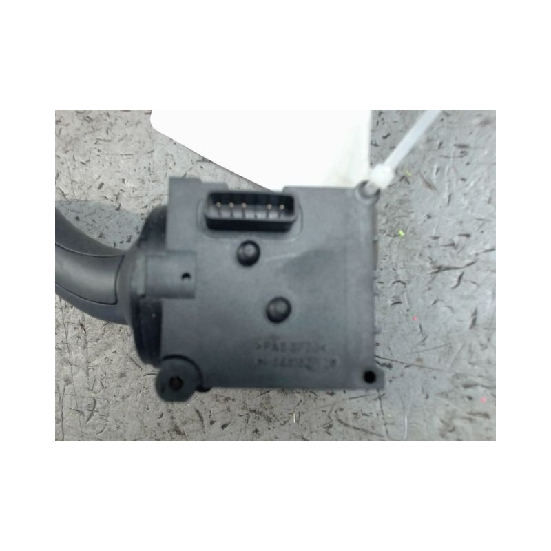 COMMANDE ESSUIE GLACE AUDI A6 2001-