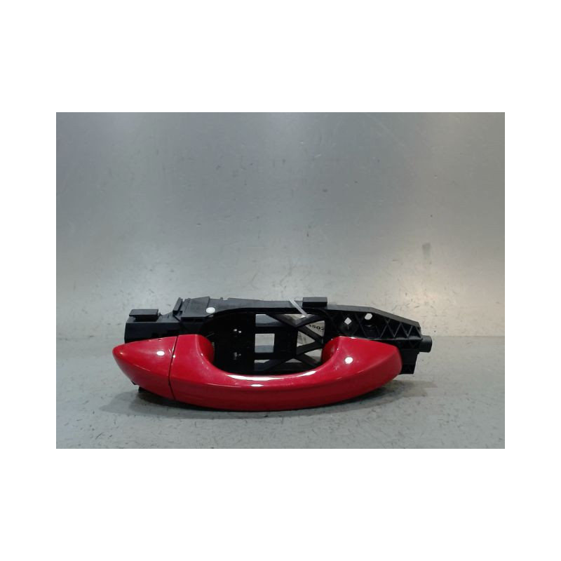 POIGNEE EXTERIEURE PORTE AVANT DROIT SKODA FABIA