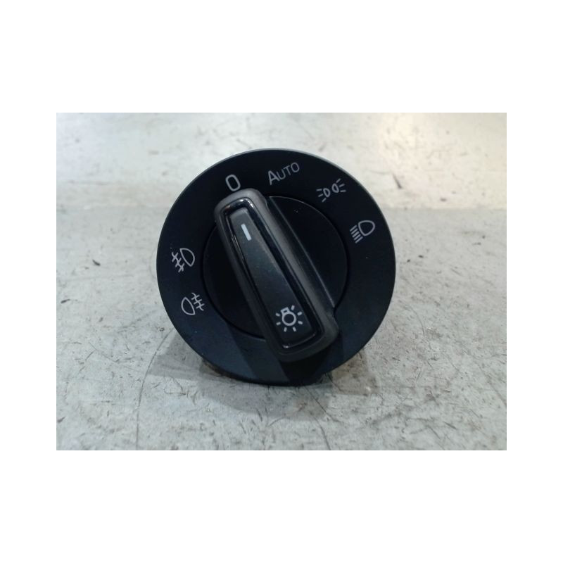 INTERIEUR COMMANDE PHARES SKODA FABIA