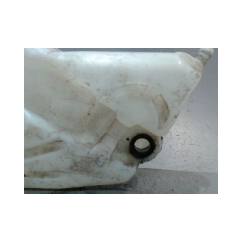 RESERVOIR LAVE-GLACE AVANT PEUGEOT 206