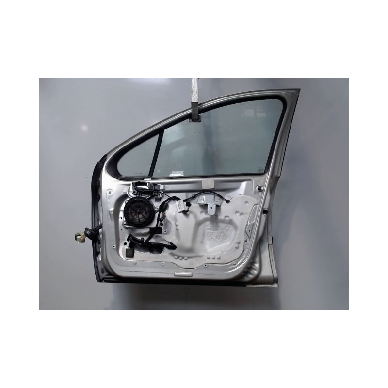 PORTE AVANT DROIT PEUGEOT 207 SW