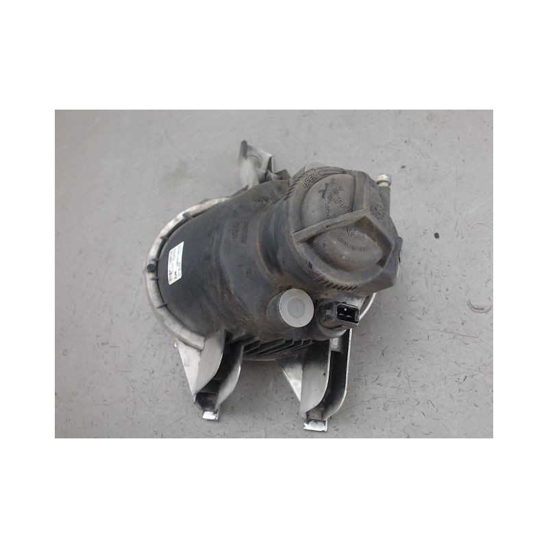 PHARE ANTIBROUILLARD AVANT GAUCHE PEUGEOT 206