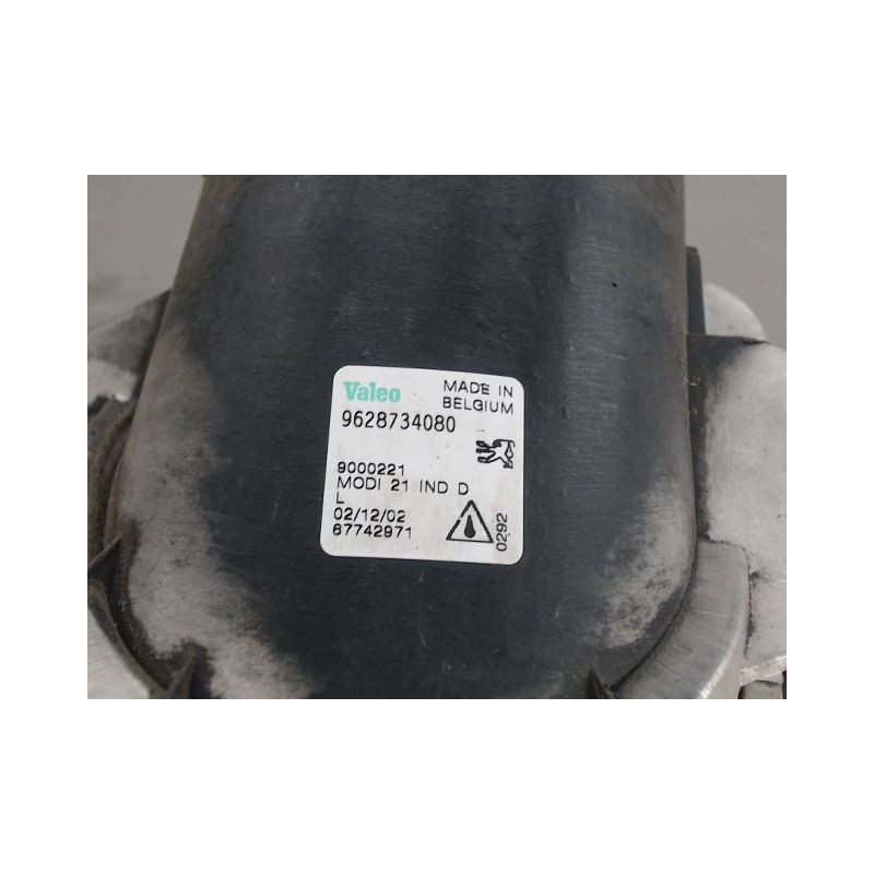 PHARE ANTIBROUILLARD AVANT GAUCHE PEUGEOT 206