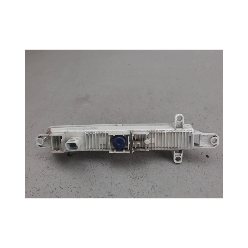 FEUX POSITION DROIT PEUGEOT 108