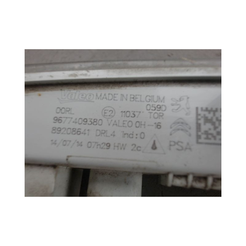FEUX POSITION DROIT PEUGEOT 108