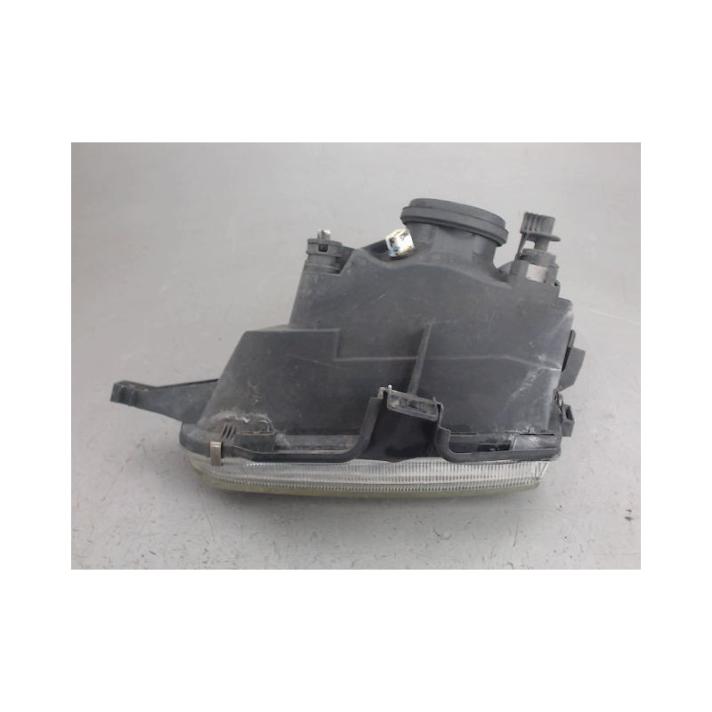 PHARE DROIT CITROEN SAXO