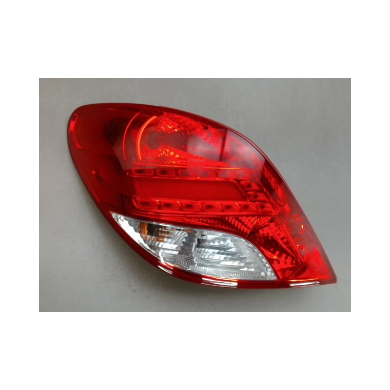 FEU ARRIERE GAUCHE  PEUGEOT 207