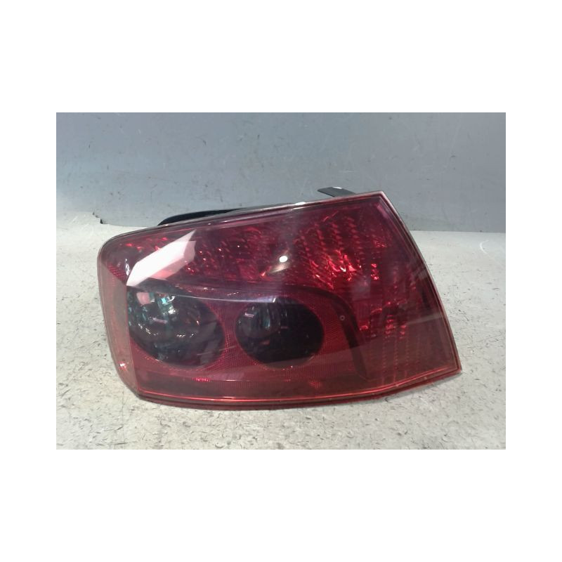 FEU ARRIERE GAUCHE  PEUGEOT 407