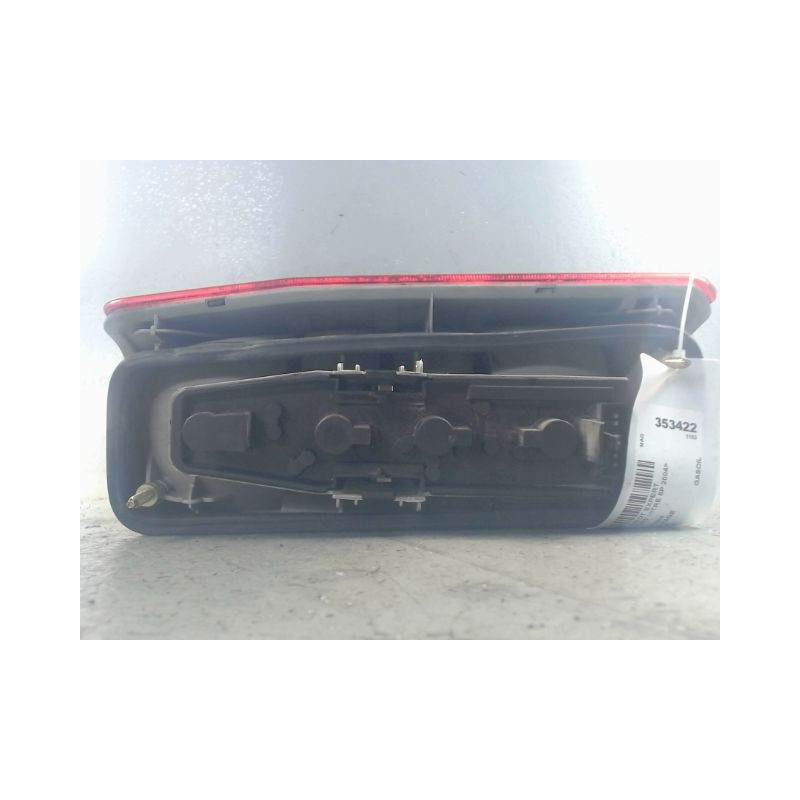 FEU ARRIERE GAUCHE  PEUGEOT EXPERT VITRE 2004-