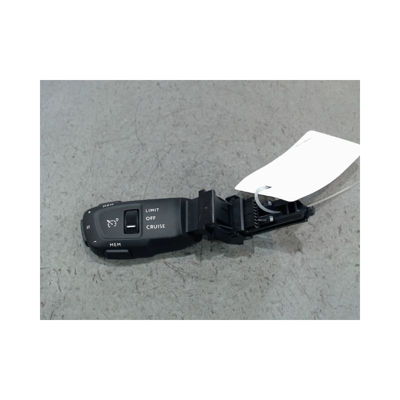 COMMANDE REGULATEUR/LIMITATEUR VITESSE PEUGEOT 3008