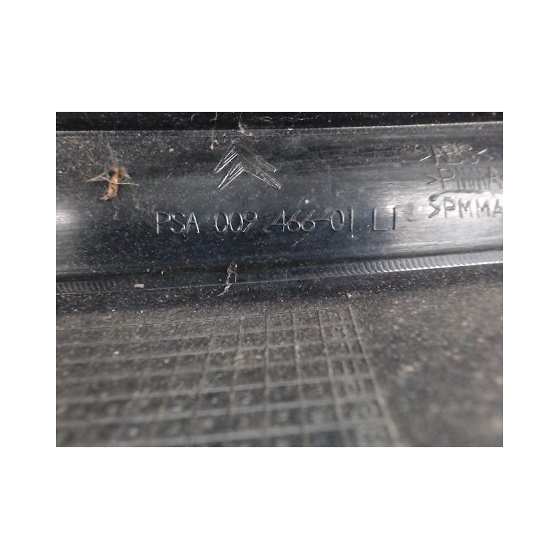 FEU ARRIERE GAUCHE  CITROEN C4