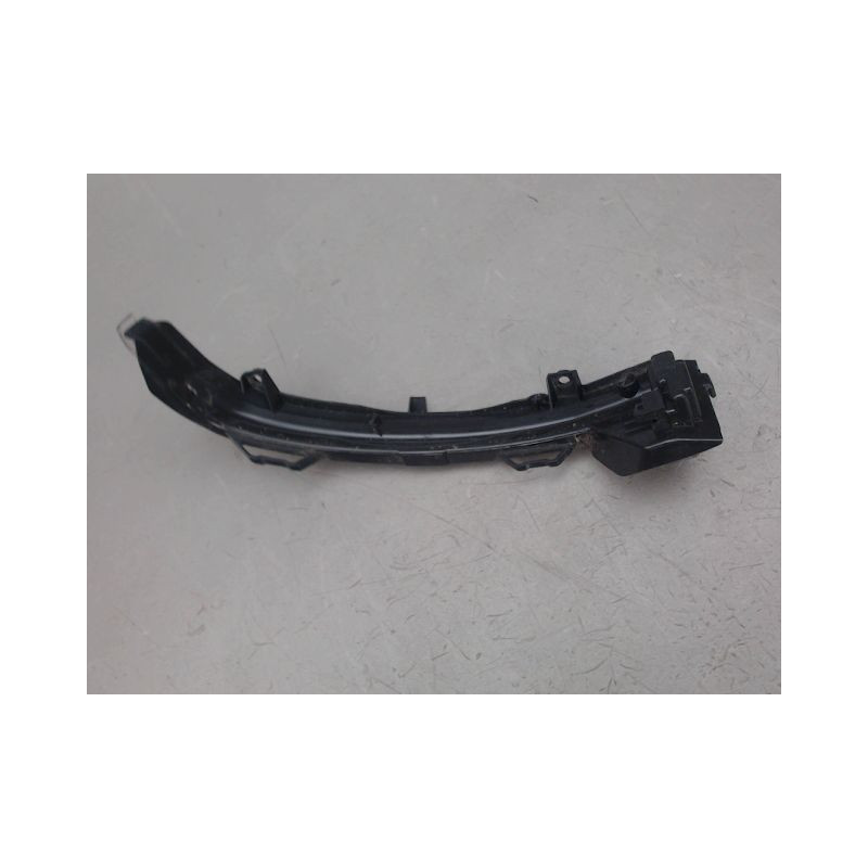 REPETITEUR RETROVISEUR DROIT PEUGEOT 2008