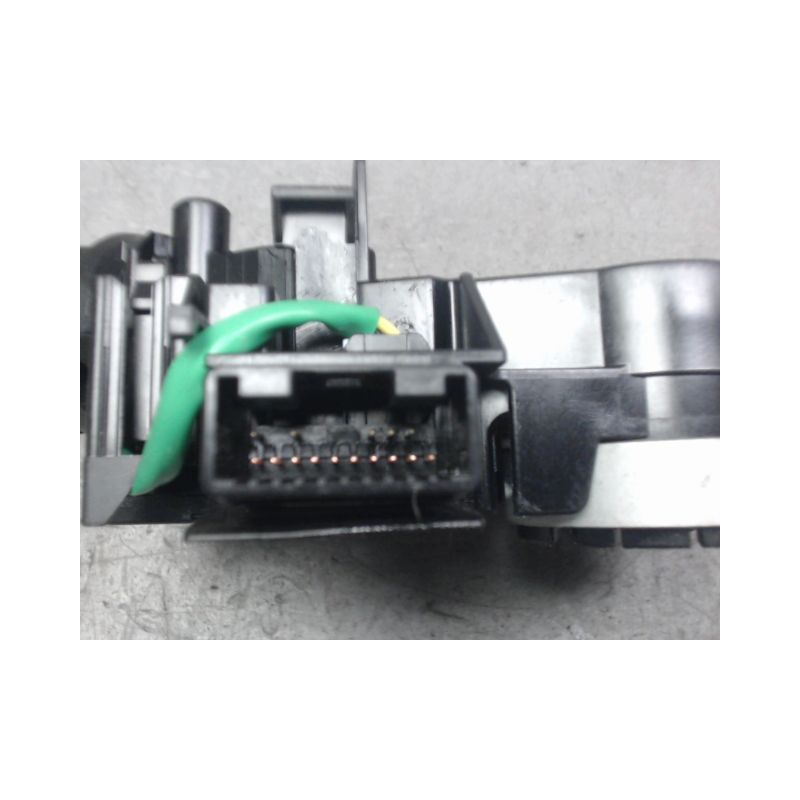 COMMANDE CLIGNOTANT PEUGEOT 108