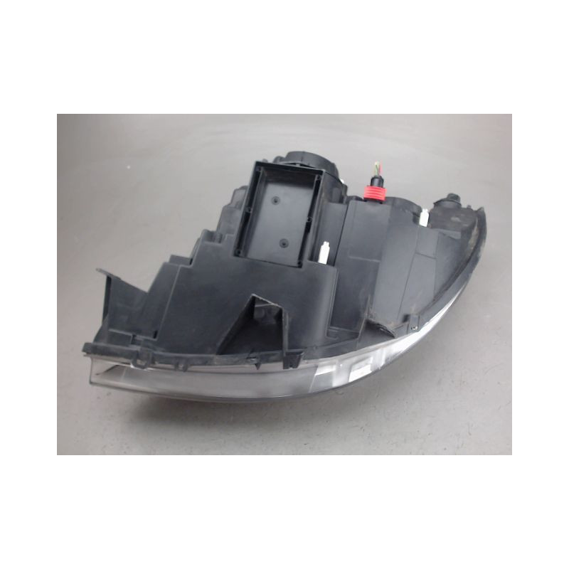 PHARE DROIT PEUGEOT 807