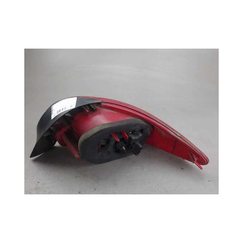 FEU ARRIERE GAUCHE  PEUGEOT 206