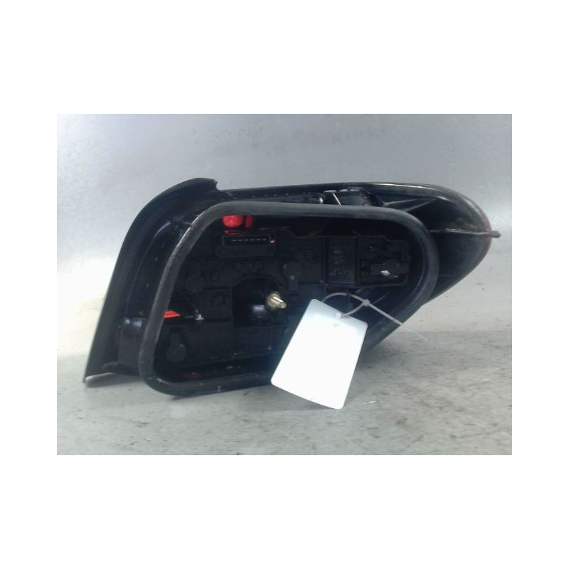 FEU ARRIERE GAUCHE  CITROEN XSARA 2000-