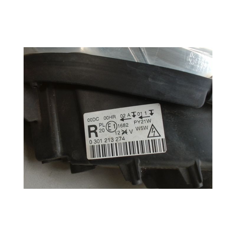 PHARE DROIT PEUGEOT 407