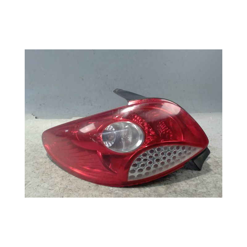 FEU ARRIERE GAUCHE  PEUGEOT 206+ 2009-