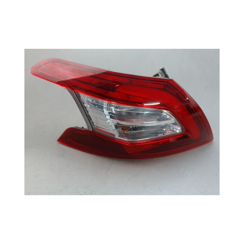 FEU ARRIERE GAUCHE  PEUGEOT 308
