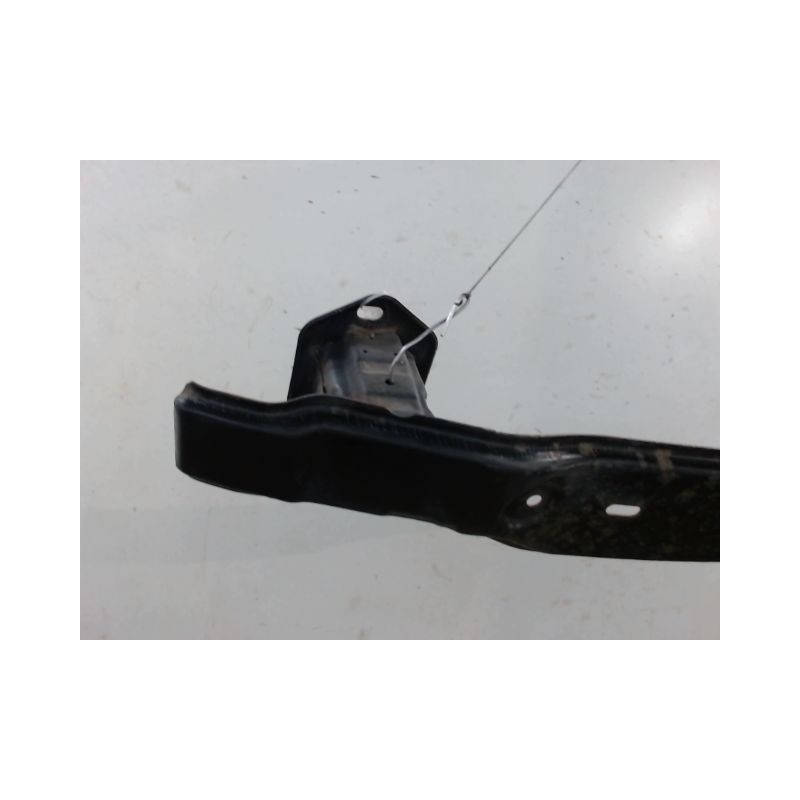 RENFORT PARE-CHOC ARRIERE  B.M.W. SERIE 1