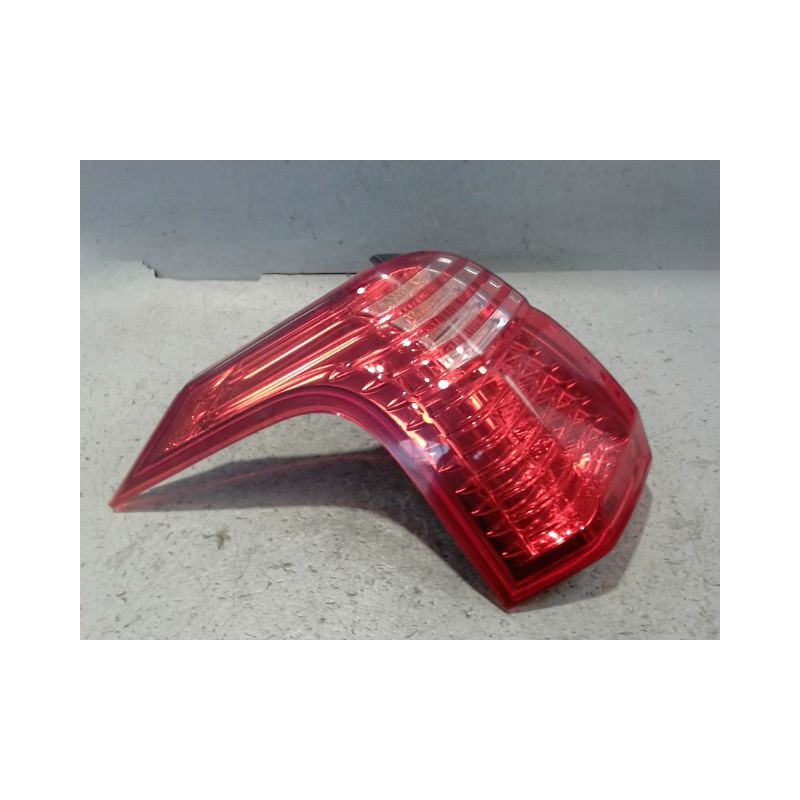 FEU ARRIERE GAUCHE  PEUGEOT 5008 2009-