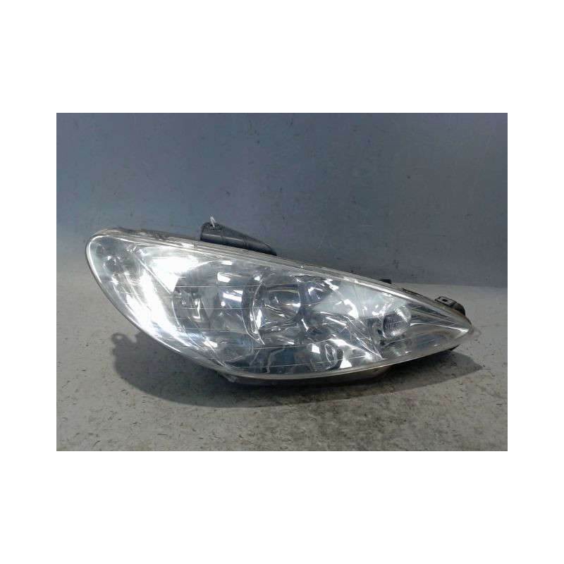 PHARE DROIT PEUGEOT 206 5P