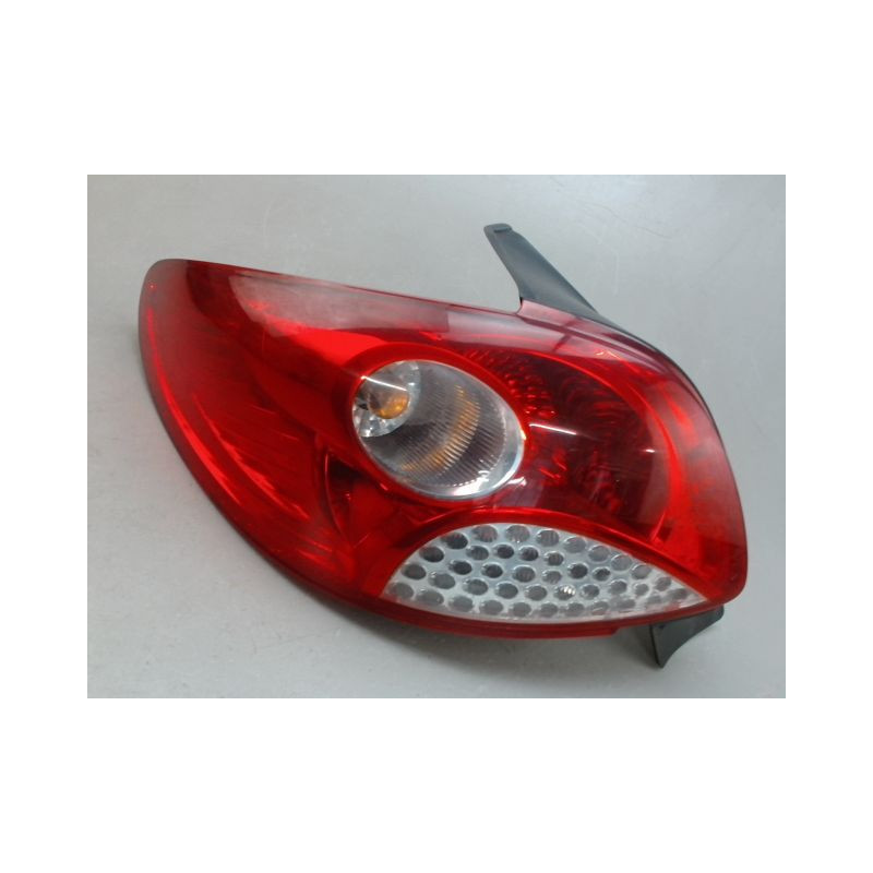 FEU ARRIERE GAUCHE  PEUGEOT 206
