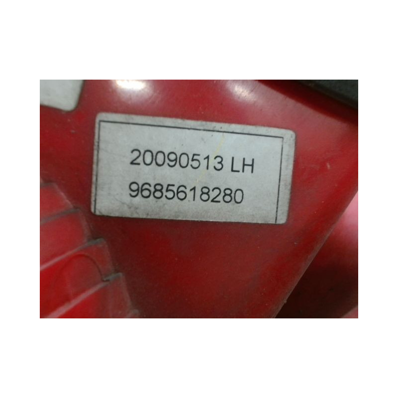 FEU ARRIERE GAUCHE  PEUGEOT 206