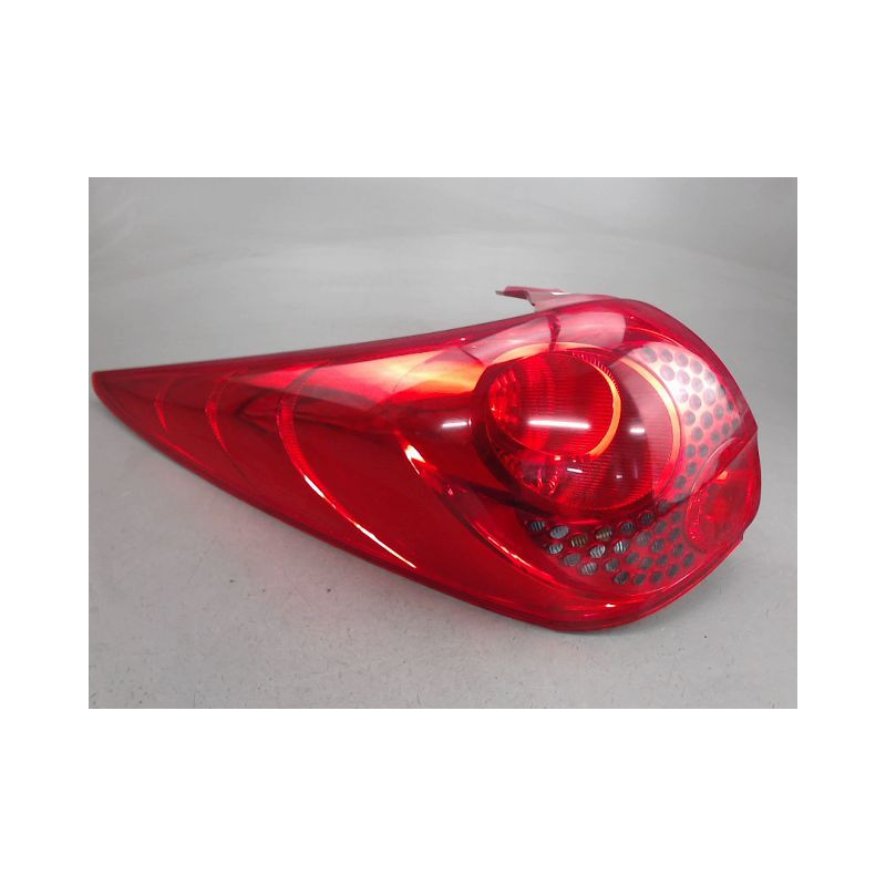 FEU ARRIERE GAUCHE  PEUGEOT 207