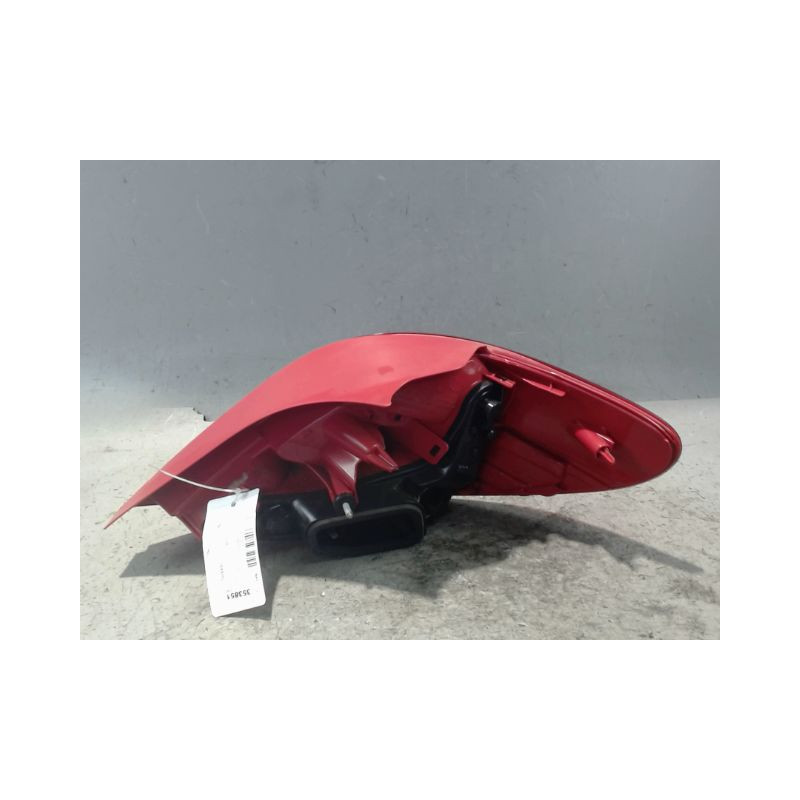 FEU ARRIERE GAUCHE  PEUGEOT 207 2011-