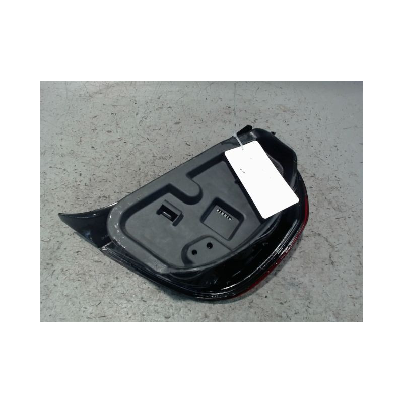 FEU ARRIERE GAUCHE  CITROEN C5 2001-2004