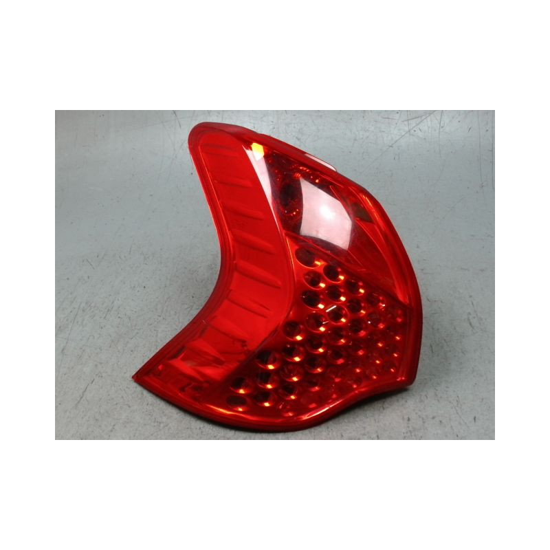 FEU ARRIERE GAUCHE  PEUGEOT 3008 2009-