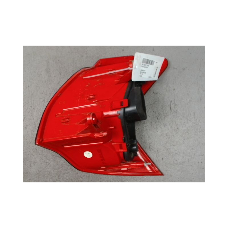 FEU ARRIERE GAUCHE  PEUGEOT 3008 2009-