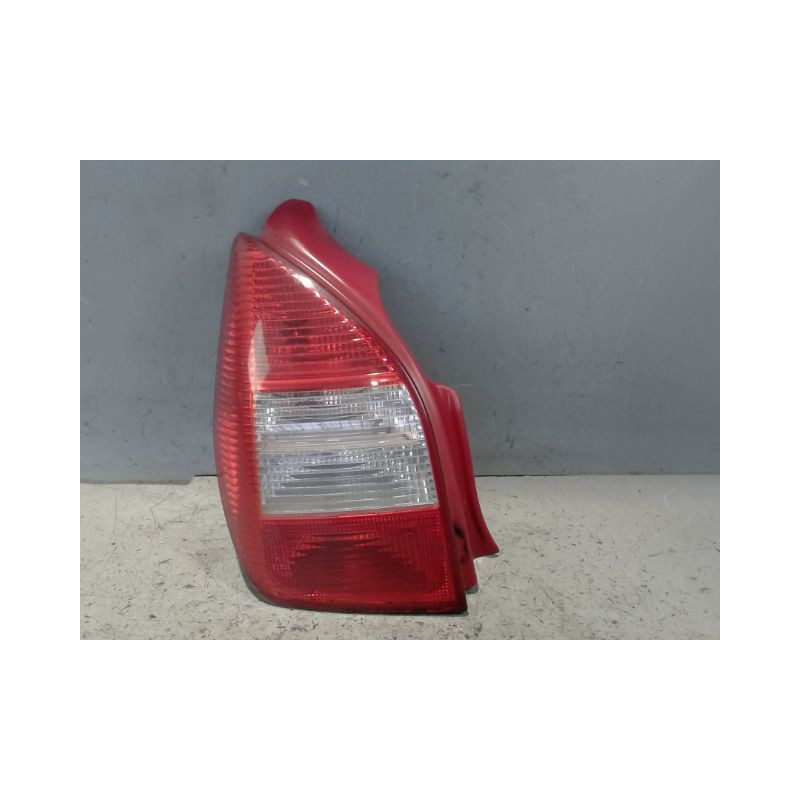 FEU ARRIERE GAUCHE  CITROEN C2 2005-