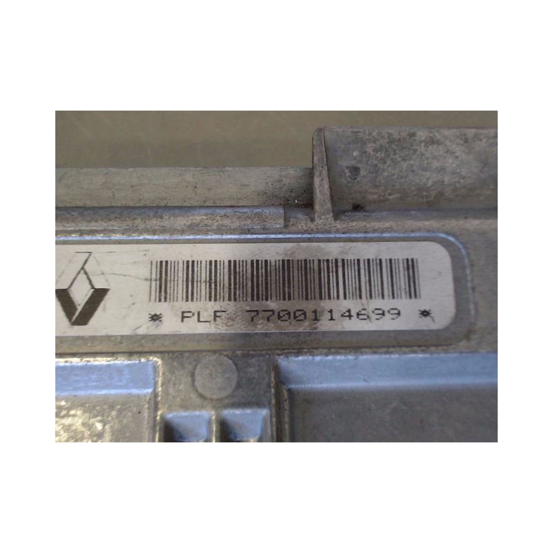 CALCULATEUR MOTEUR RENAULT TWINGO
