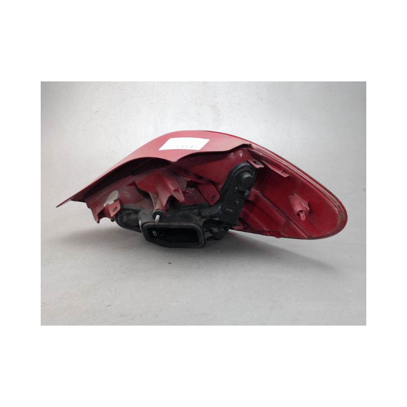 FEU ARRIERE GAUCHE  PEUGEOT 207