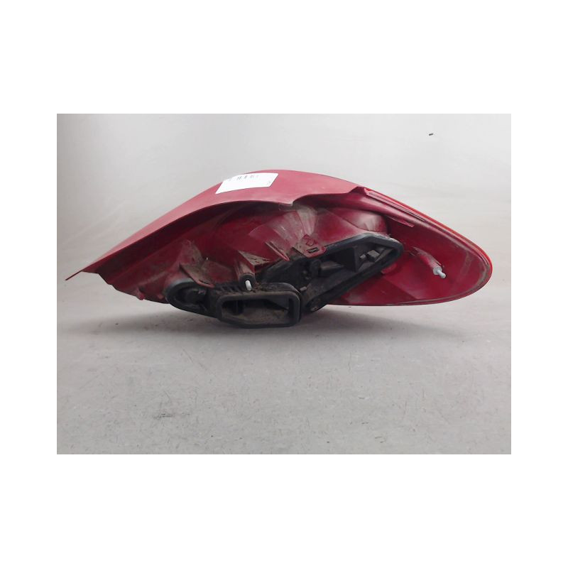 FEU ARRIERE GAUCHE  PEUGEOT 207