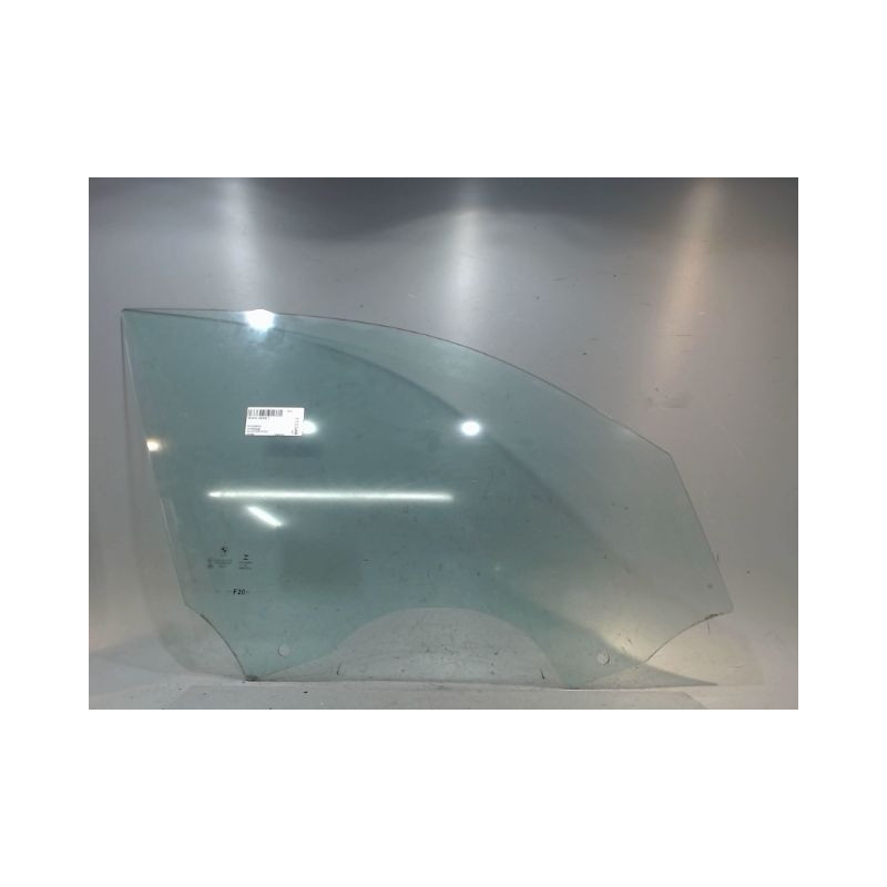 GLACE PORTE AVD B.M.W. SERIE 1
