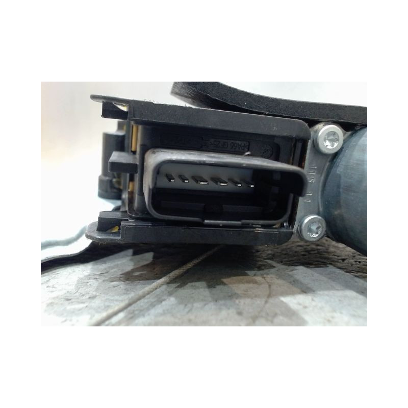 MECANISME+MOTEUR LEVE-GLACE AVANT GAUCHE PEUGEOT 308