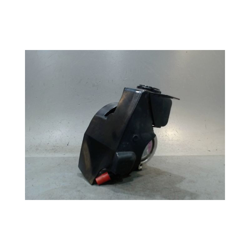 POMPE DIRECTION ASSISTEE PEUGEOT 206
