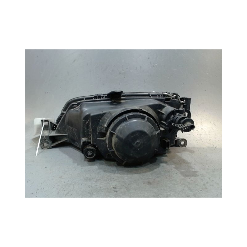 PHARE DROIT PEUGEOT 306