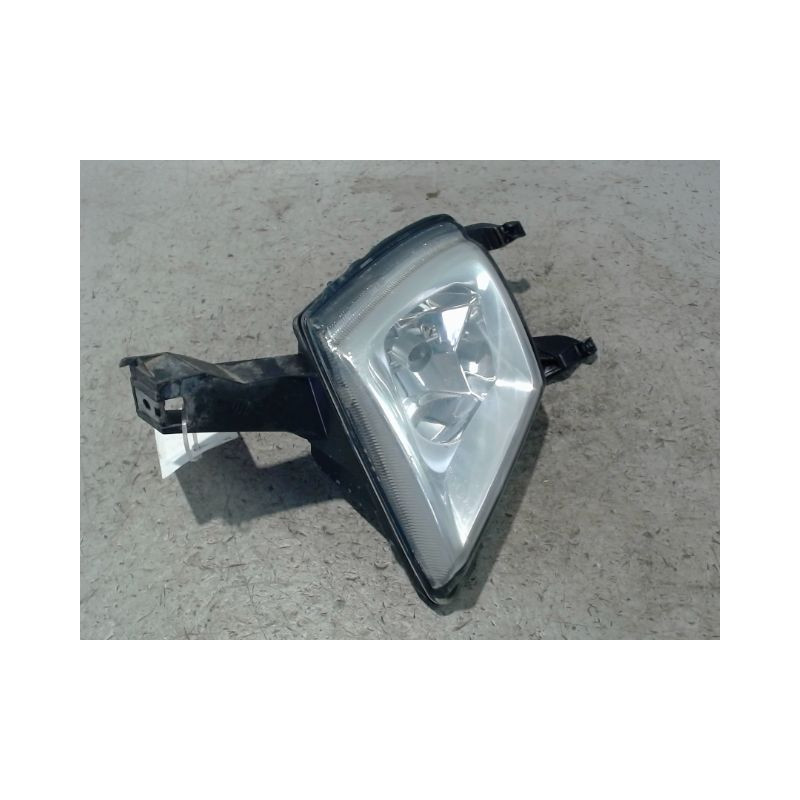 PHARE ANTIBROUILLARD AVANT DROIT PEUGEOT 407