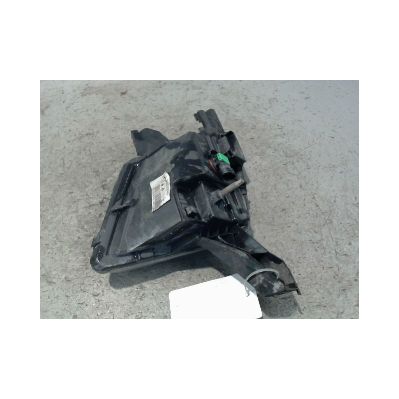 PHARE ANTIBROUILLARD AVANT DROIT PEUGEOT 407