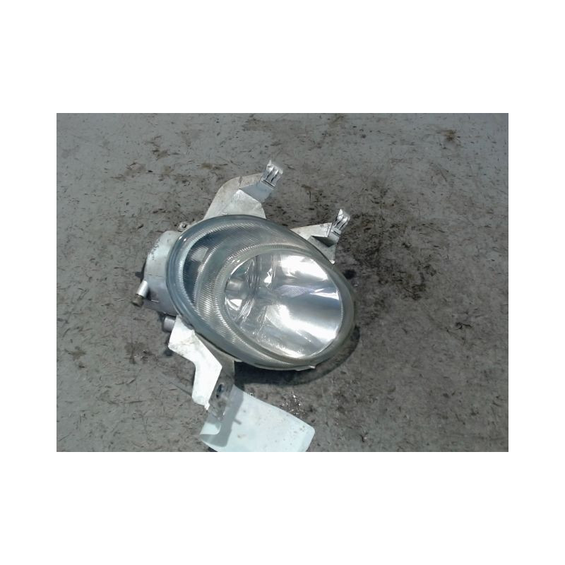 PHARE ANTIBROUILLARD AVANT DROIT PEUGEOT 206 3P