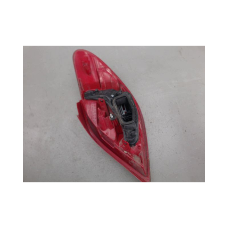 FEU ARRIERE GAUCHE  PEUGEOT 207