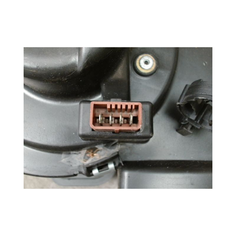 MOTEUR VENTILATEUR CHAUFFAGE CITROEN SAXO