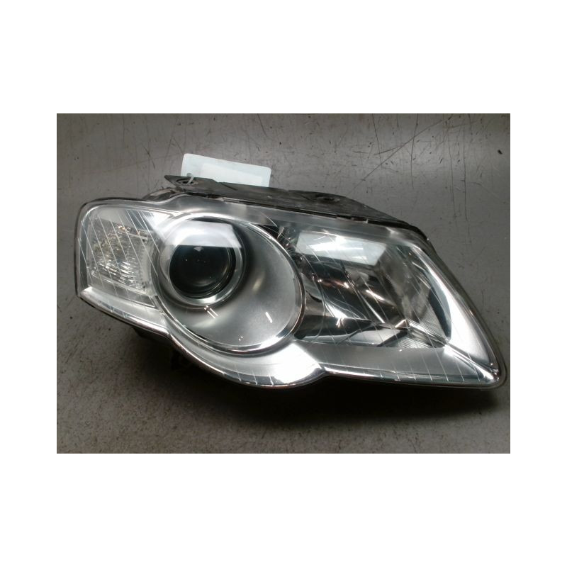 PHARE DROIT VOLKSWAGEN PASSAT 2005-