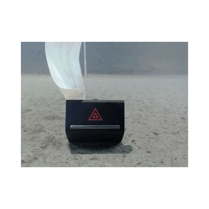 BOUTON DE WARNING VOLKSWAGEN BEETLE