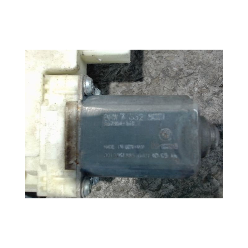 MECANISME+MOTEUR LEVE-GLACE AVANT DROIT MINI MINI 2010-
