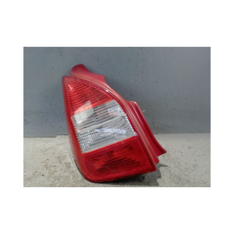 FEU ARRIERE GAUCHE  CITROEN C2 2005-